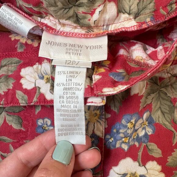 Jones New York 90s red floral linen blend shorts SIZE 12P - Picture 4 of 5
